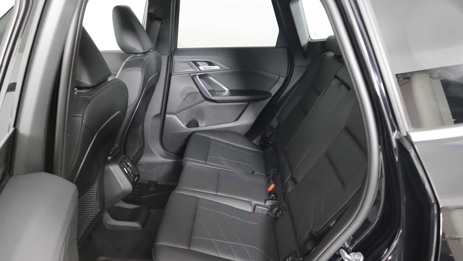 Used 2024 BMW X1 xDrive28i w/ Technology Package AWD/4WD image 12