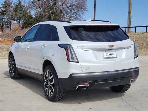 Used 2023 Cadillac XT5 Sportv w/ Technology Package image 8