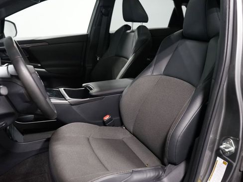 Used 2024 Toyota bZ4X FWD image 6
