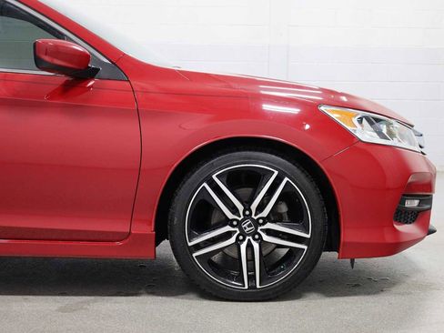 Used 2016 Honda Accord Sport image 11