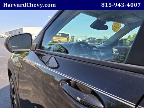 Used 2023 Chevrolet TrailBlazer LT w/ Convenience Package AWD/4WD image 35