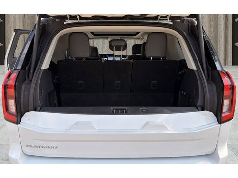 Used 2025 Ford Expedition Platinum AWD/4WD image 23