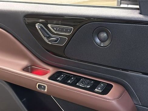 New 2026 Lincoln Aviator Reserve image 30