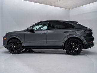 Used 2025 Porsche Cayenne Coupe video 2