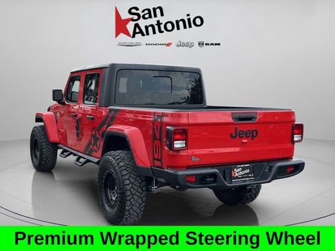 Used 2024 Jeep Gladiator Sport AWD/4WD image 11