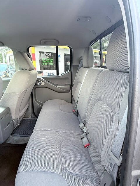 Used 2016 Nissan Frontier SV RWD image 11