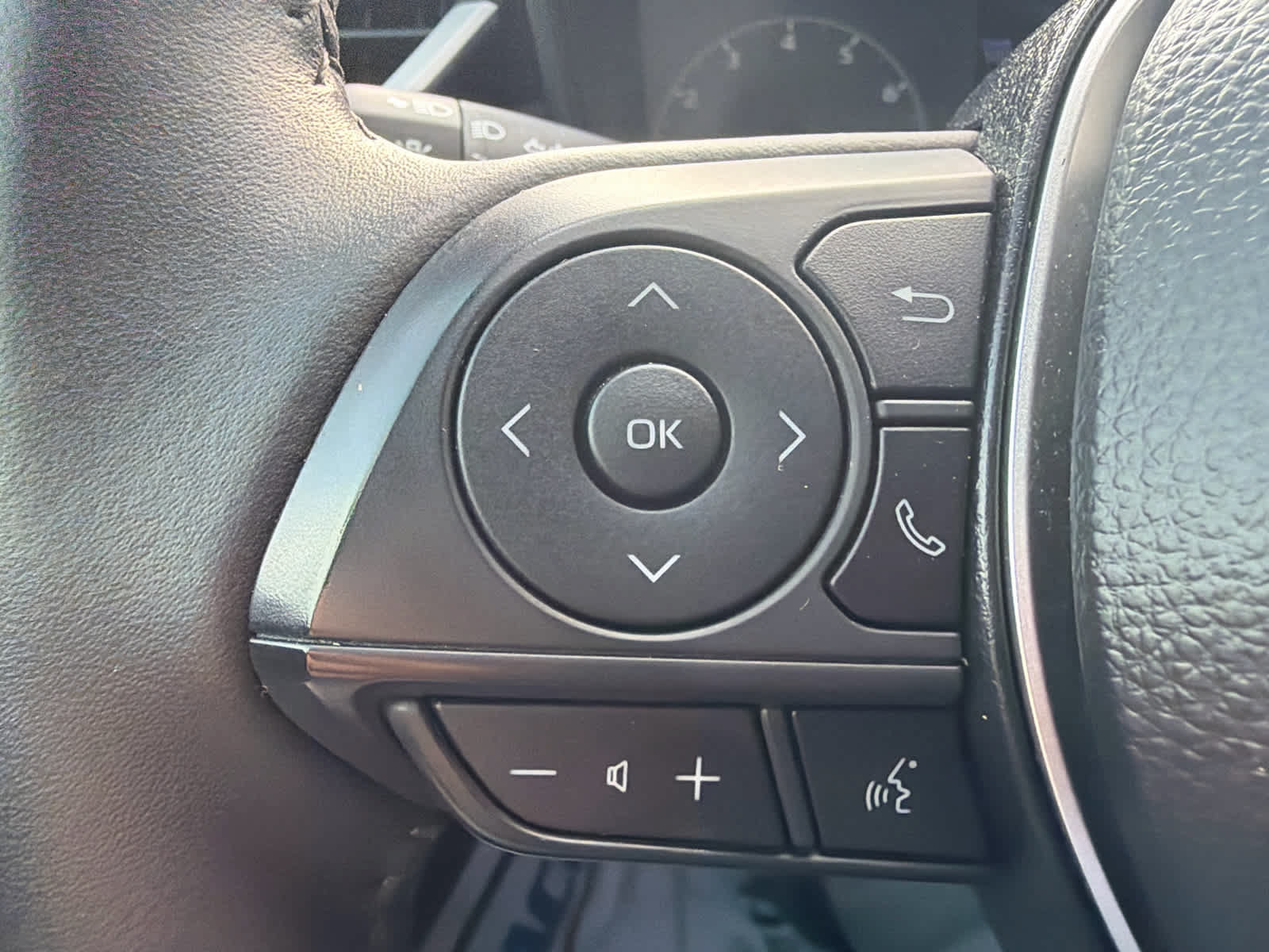 Used 2025 Toyota Corolla SE FWD image 20
