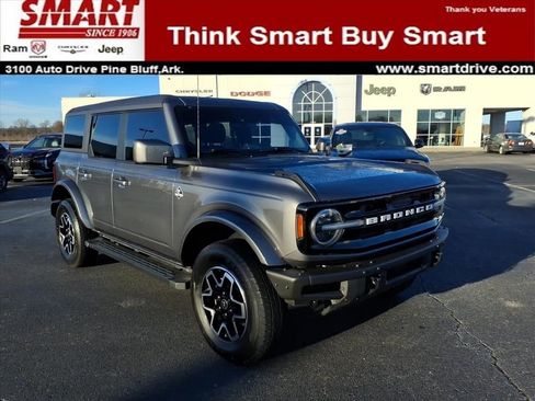 Used 2023 Ford Bronco Outer Banks image 1