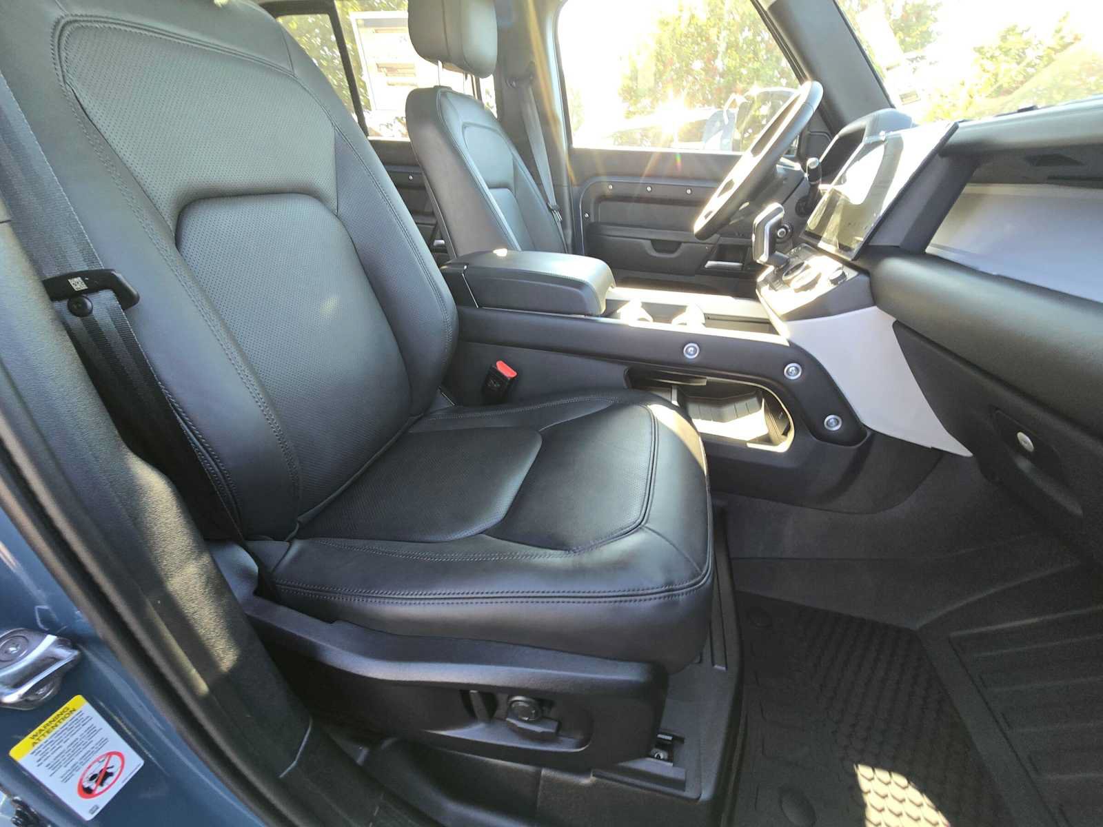 New 2026 Land Rover Defender 110 S AWD/4WD image 10