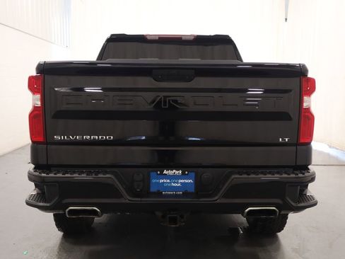 Used 2021 Chevrolet Silverado 1500 LT Trail Boss image 8