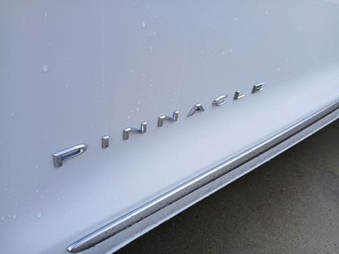 Used 2025 Chrysler Pacifica Pinnacle FWD image 42