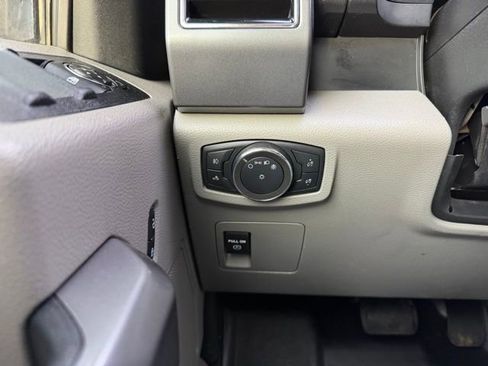 Used 2020 Ford F150 XLT w/ Trailer Tow Package image 18