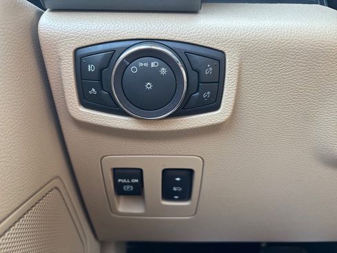 Used 2017 Ford F150 XLT w/ Equipment Group 302A Luxury image 27