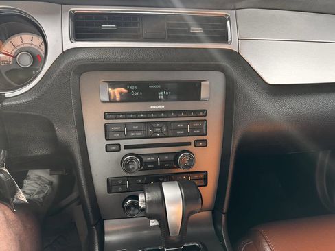 Used 2010 Ford Mustang Premium image 12