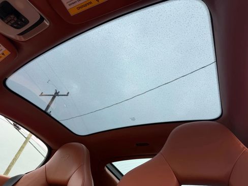 Used 2017 McLaren 570S image 27