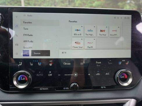 Used 2025 Lexus RX 350 Premium w/ Convenience Package FWD image 11