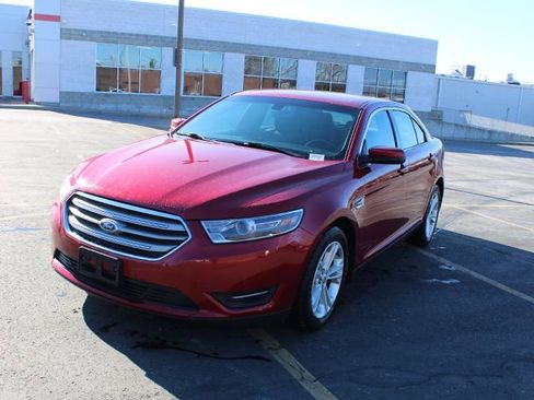 Used 2015 Ford Taurus SEL w/ Equipment Group 201A image 2