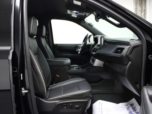 Used 2024 GMC Yukon SLT image 17