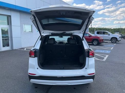 Used 2024 Chevrolet Equinox RS w/ RS Leather Package AWD/4WD image 19
