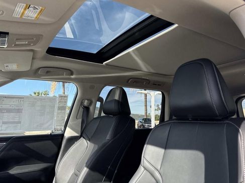 New 2026 INFINITI QX80 Pure AWD/4WD image 17