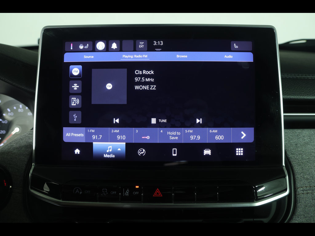 Used 2022 Jeep Compass Latitude w/ Sun and Sound Group AWD/4WD image 27