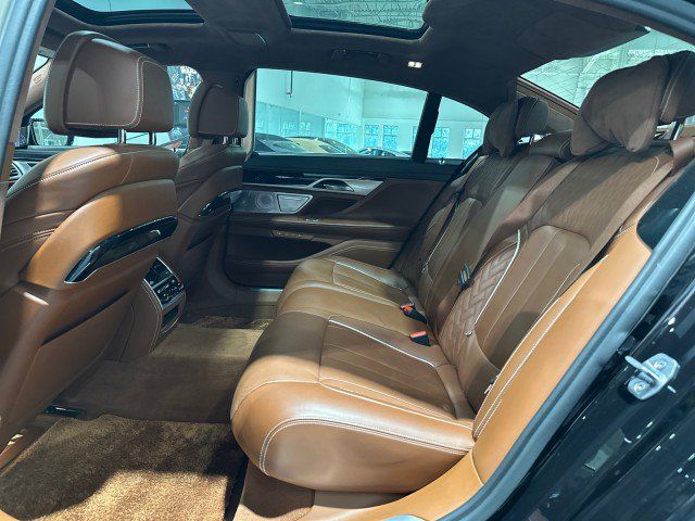 Used 2019 BMW M760i xDrive w/ Luxury Rear Seating Package AWD/4WD image 47