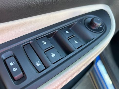 Used 2018 Buick Encore Preferred AWD/4WD image 18