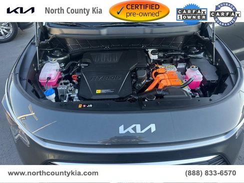 Certified 2025 Kia Niro LX image 35