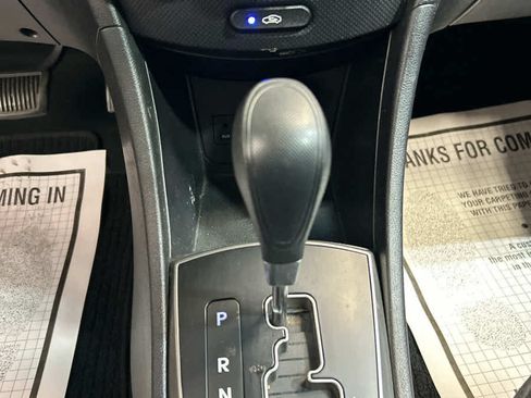 Used 2017 Hyundai Accent SE FWD image 6