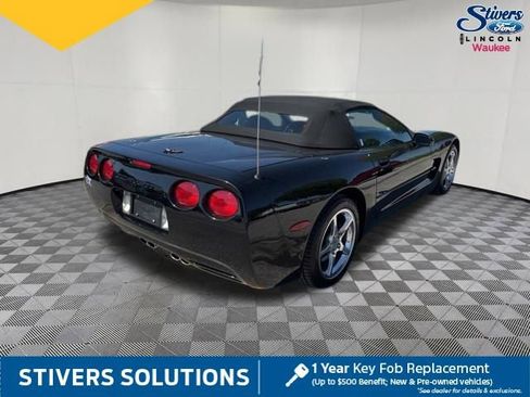 Used 2004 Chevrolet Corvette Convertible w/ Preferred Equipment Group RWD image 7