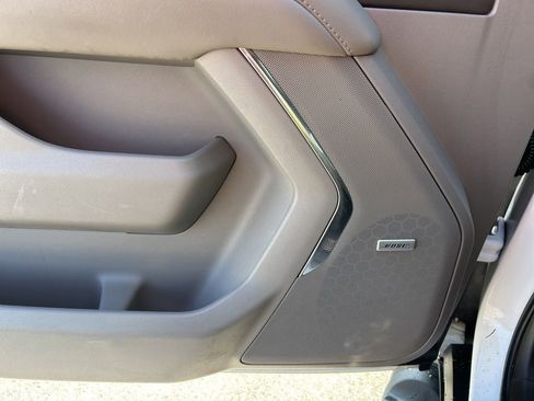 Used 2022 Chevrolet Tahoe Z71 image 27