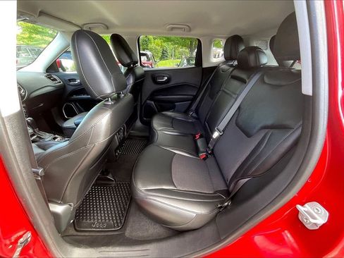 Used 2019 Jeep Compass Latitude AWD/4WD image 15