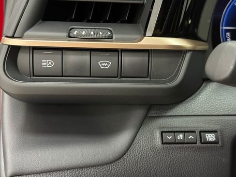 Used 2026 Toyota Crown w/ Advanced Technology Package AWD/4WD image 15