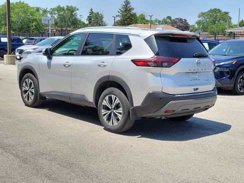 Used 2023 Nissan Rogue SV w/ SV Premium B Package AWD/4WD image 3