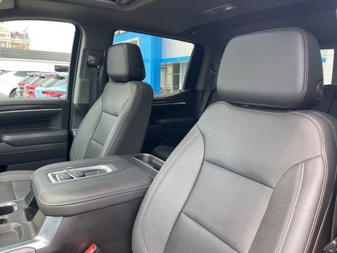 Used 2022 Chevrolet Silverado 1500 LTZ w/ LTZ Premium Package image 22