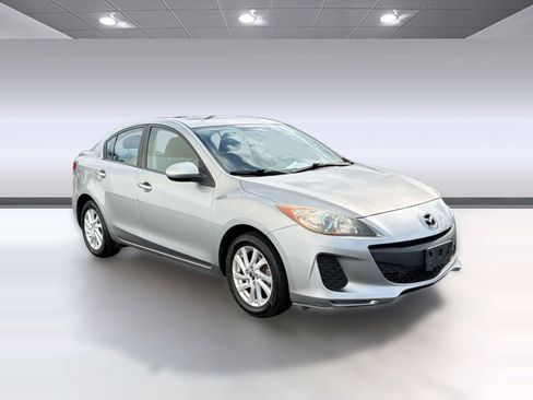 Used 2013 MAZDA MAZDA3 i Touring w/ Preferred Equipment Pkg FWD image 7
