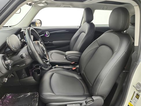 Used 2021 MINI Cooper 2-Door Hardtop w/ 6.5" Touchscreen Package FWD image 15