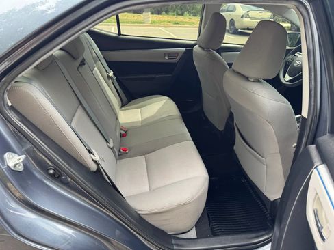 Used 2015 Toyota Corolla LE FWD image 15