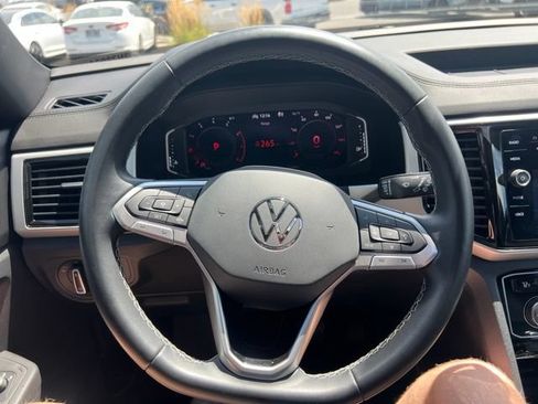 Used 2022 Volkswagen Atlas Cross Sport SE w/ Panoramic Sunroof Package AWD/4WD image 8