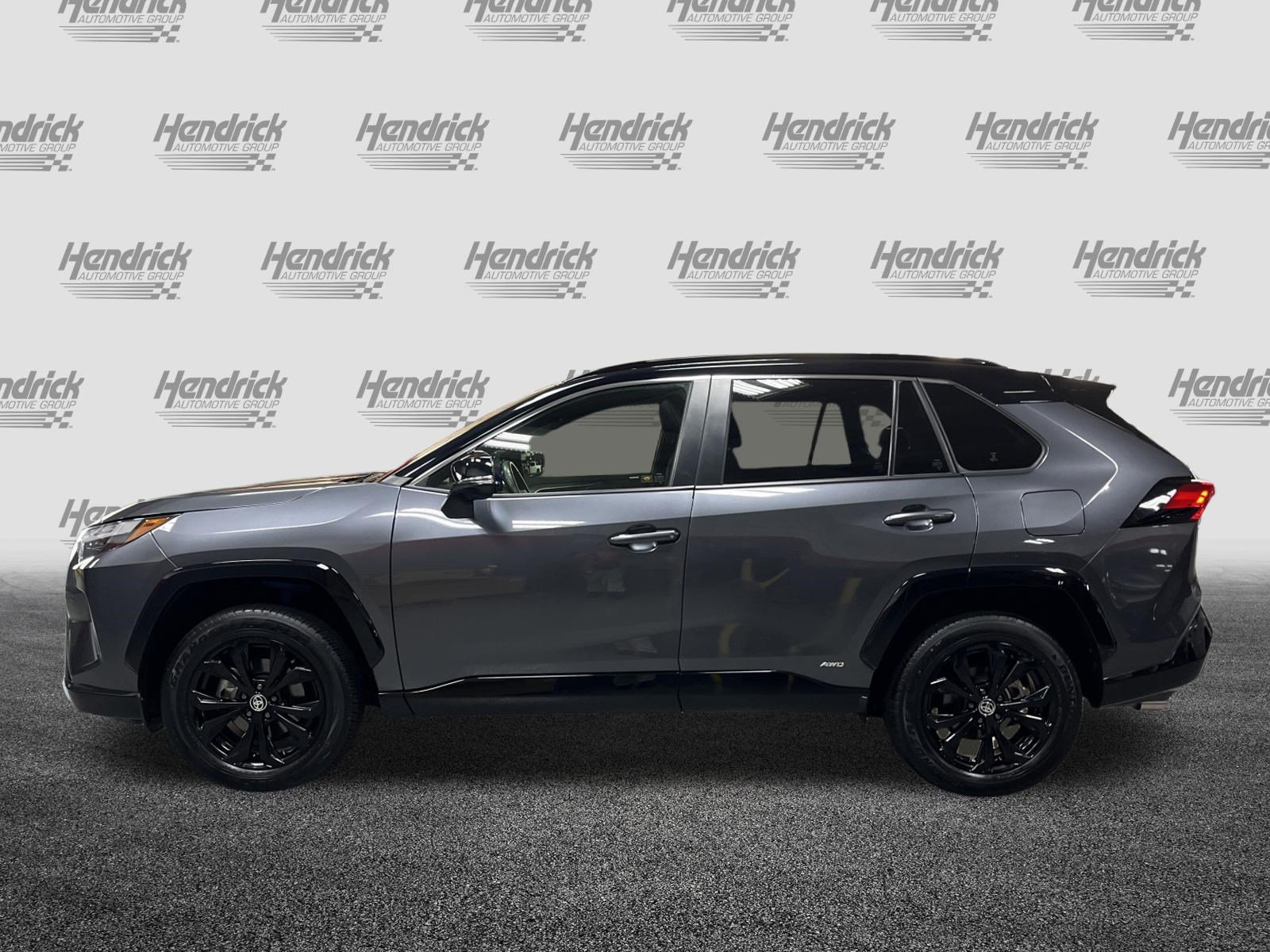 Used 2023 Toyota RAV4 XSE AWD/4WD image 7