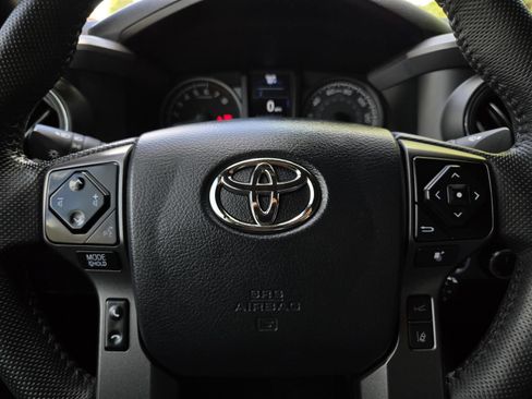Used 2023 Toyota Tacoma TRD Off-Road AWD/4WD image 28