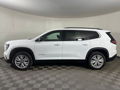 Used 2024 GMC Acadia Elevation w/ Luxury Package image 2