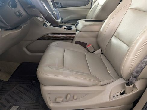 Used 2018 GMC Yukon SLT w/ Premium Edition image 14