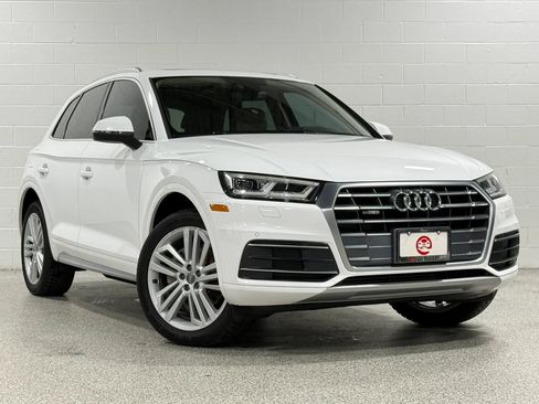 Used 2018 Audi Q5 2.0T Premium Plus w/ Premium Plus Package AWD/4WD image 4