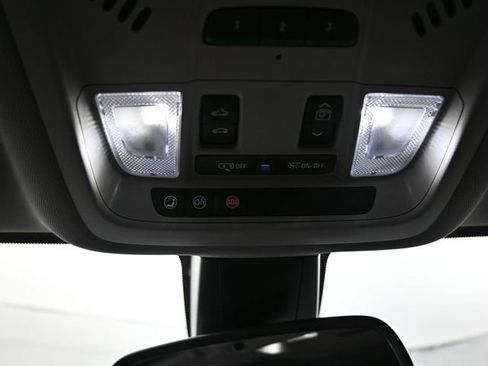 Used 2023 Chevrolet Blazer LT image 24