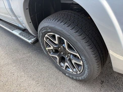 New 2026 RAM 1500 Laramie AWD/4WD image 6