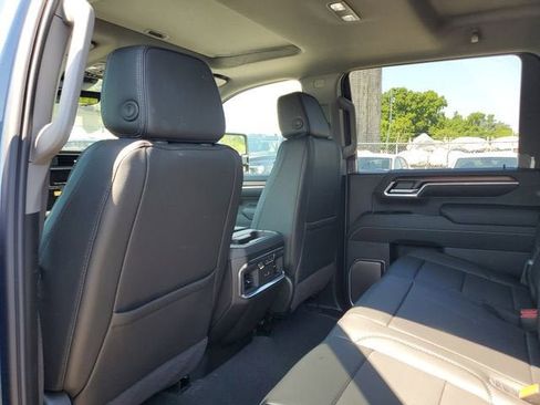 New 2026 GMC Sierra 2500 Denali w/ Denali Reserve Package AWD/4WD image 11