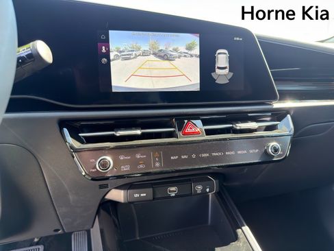 New 2026 Kia Niro Wind FWD image 16