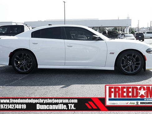 New 2023 Dodge Charger Scat Pack w/ Harman/Kardon Audio Group image 6