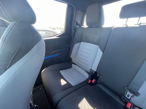 Used 2025 Toyota Tacoma TRD Off-Road image 37